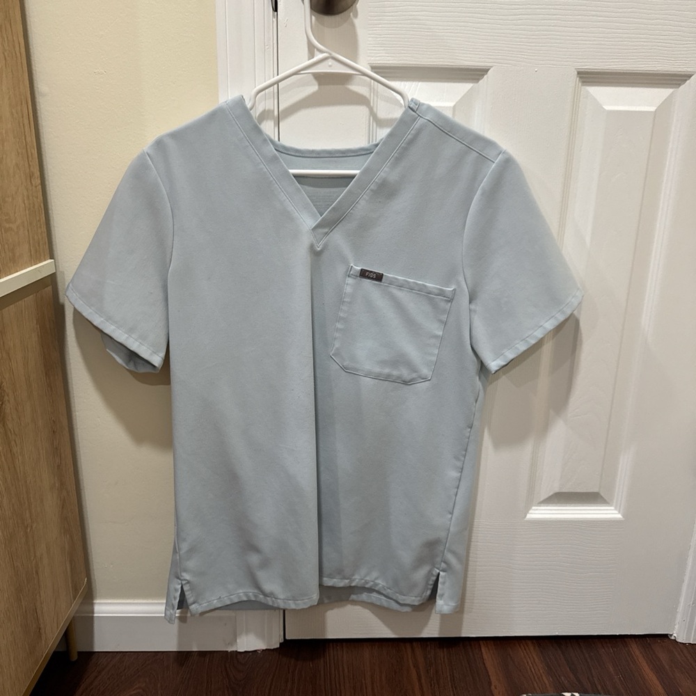 Figs Light Gray Women's V-Neck Tee